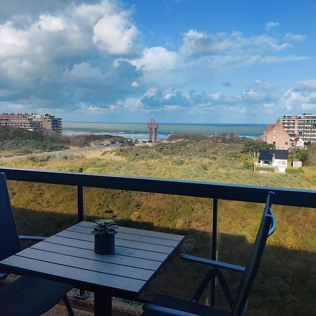 Recent Vernieuwd Appartement Met Zeezicht En Een Gratis Parkeerplaats Koksijde Ngoại thất bức ảnh