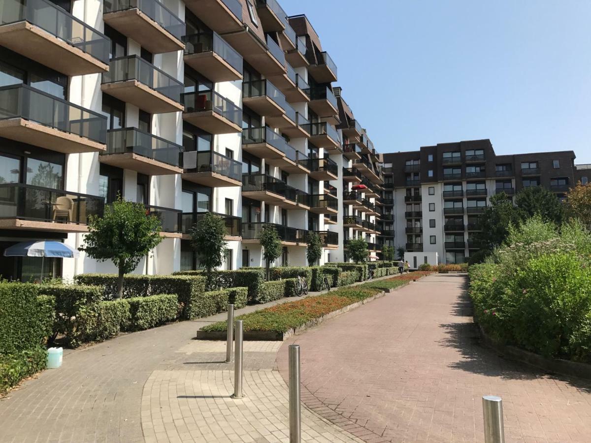 Recent Vernieuwd Appartement Met Zeezicht En Een Gratis Parkeerplaats Koksijde Ngoại thất bức ảnh